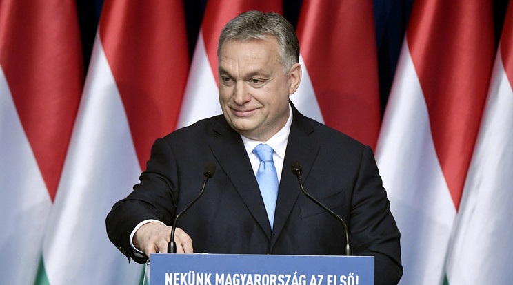Orbán Viktor miniszterelnök hagyományos évértékelő beszéde közben a Várkert Bazárban / Fotó: MTI Koszticsák Szilárd