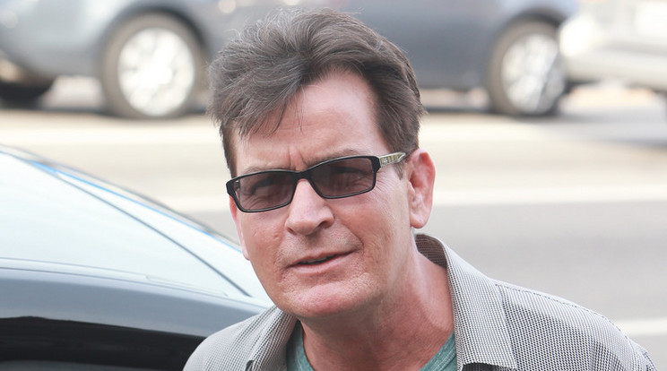 Charlie Sheen 2011-ben tudta meg, hogy beteg