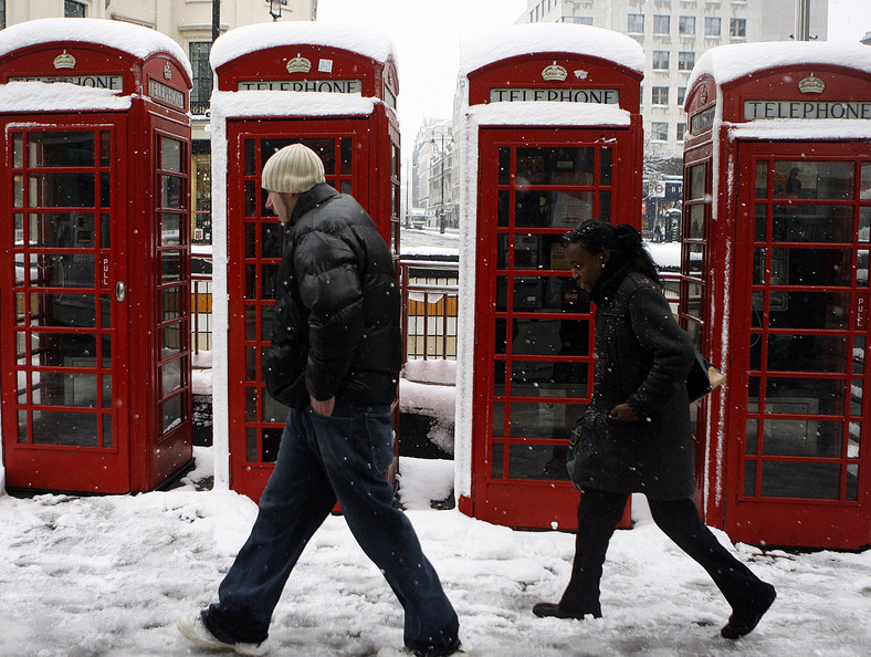 Brytyjczycy walczą z atakiem zimy