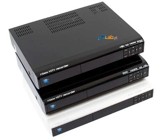 Od góry: nbox HDTV recorder Turbo, nbox HDTV Recorder, nbox HDTV