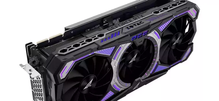 GeForce RTX 3090 Ti od Zotac to karta, która zajmuje blisko cztery sloty rozszerzeń