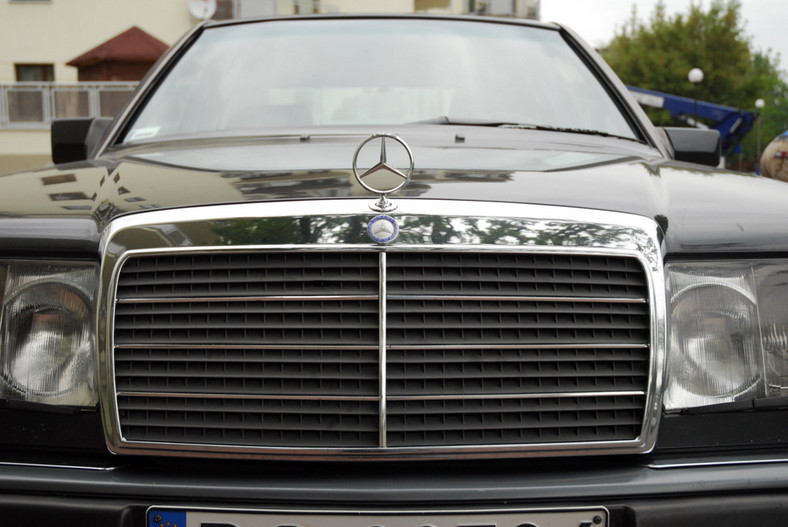Mercedes 500E: gwiazda wśród gwiazd