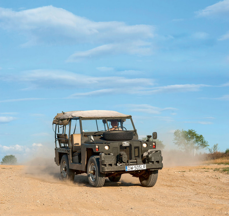 Land Rover Santana Militar - kopia lepsza od oryginału