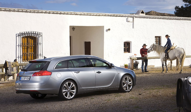 Opel Insignia Sports Tourer: kombi na miarę XXI wieku