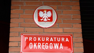 Śmierć kobiety i trójki jej dzieci. Lekarz "nie wykluczył udziału osób trzecich"