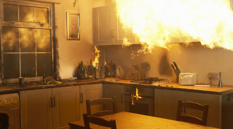 Teljesen kiégett a családi ház/ Foto: Thinstock