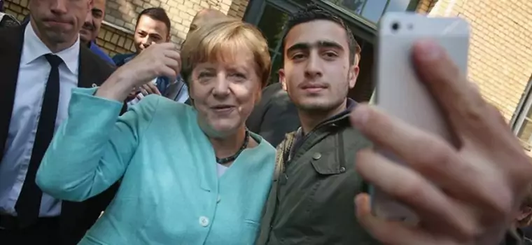 Syryjski uchodźca pozywa Facebooka. Chodzi o jego zdjęcie z kanclerz Niemiec i "fake news"