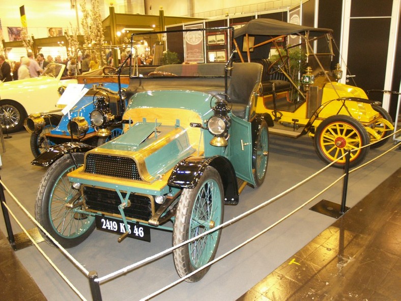 Techno Classica 2011: 2500 oldtimerów i 200 tys. zwiedzających