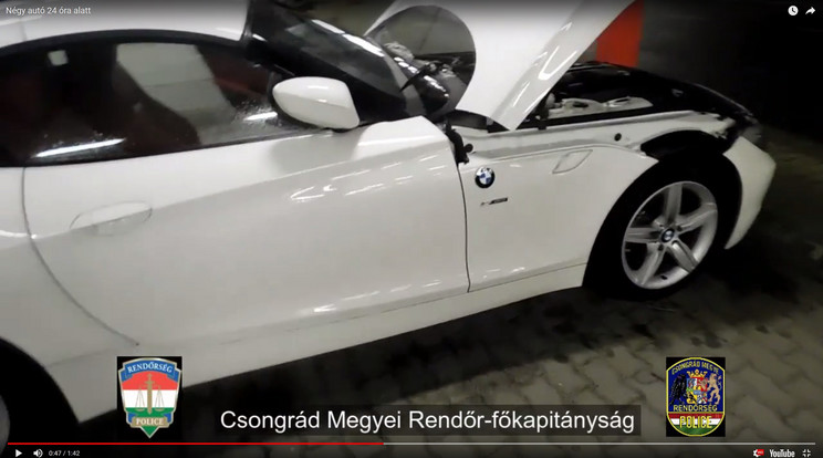 Többek közt ezt a hófehér BMW Z4-et is lefoglalták a zsaruk. A kocsi hatmillió forintot ér /Fotó: police.hu