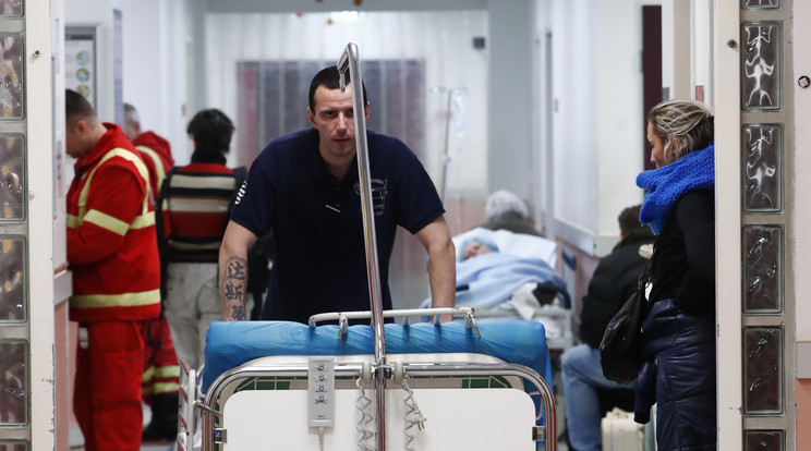 Ottjártunkkor összesen hatvankilenc beteg érkezett a Szent Imre sürgősségi osztályára /Fotó: Fuszek Gábor