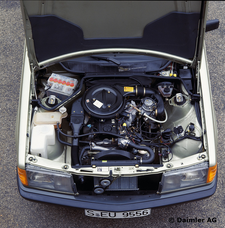 35 lat Mercedesa 190