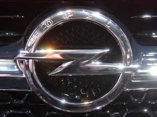 Logotyp Opla zaprezentowany podczas Geneva Motor Show 2014