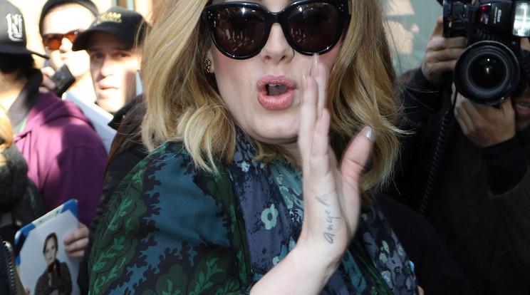 Adele talán maga sem hiszi, hogy eladási csúcsokat dönt új albumával /Fotó: Northfoto