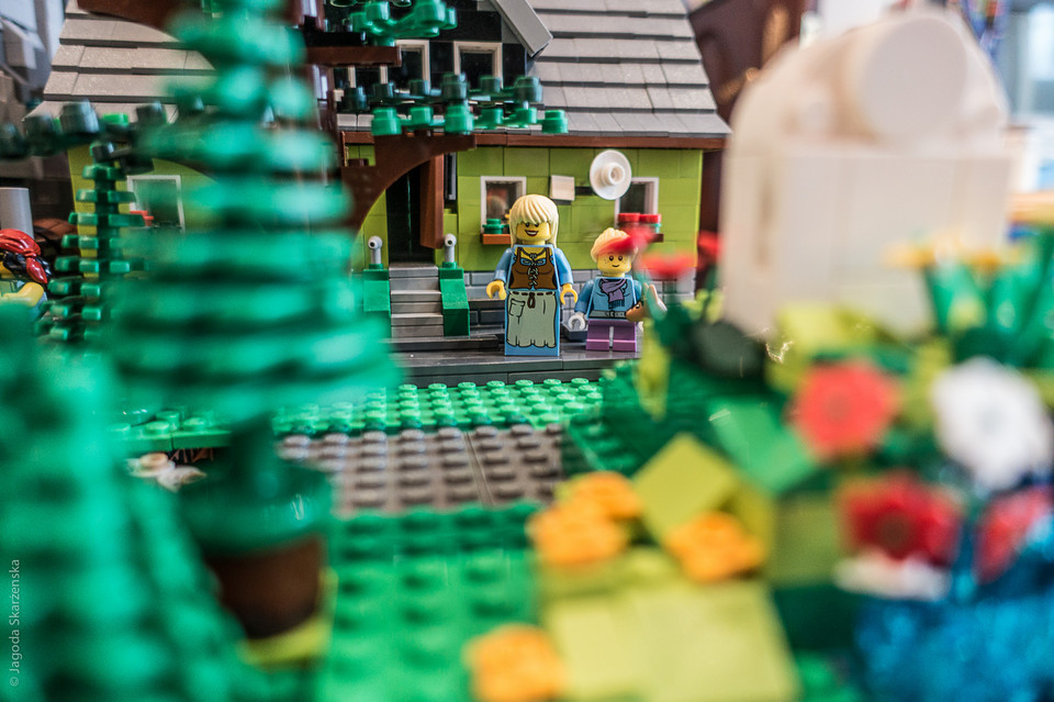 Ruchoma Szopka z klocków Lego w schronisku Pasterka