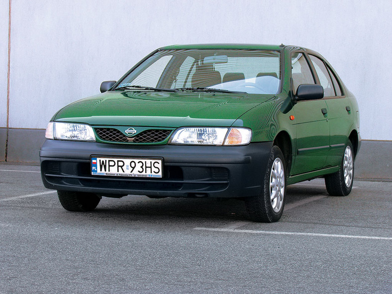 Nissan Almera 1.4/1999 r. - Cena 2900 zł