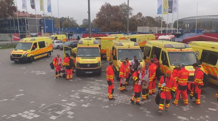 Több mint 150 mentős vigyáz a szurkolókra a stadionavatón