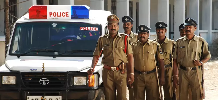 Za zaległości podatkowe można stracić auto - akcja policji i skarbówki w Indiach