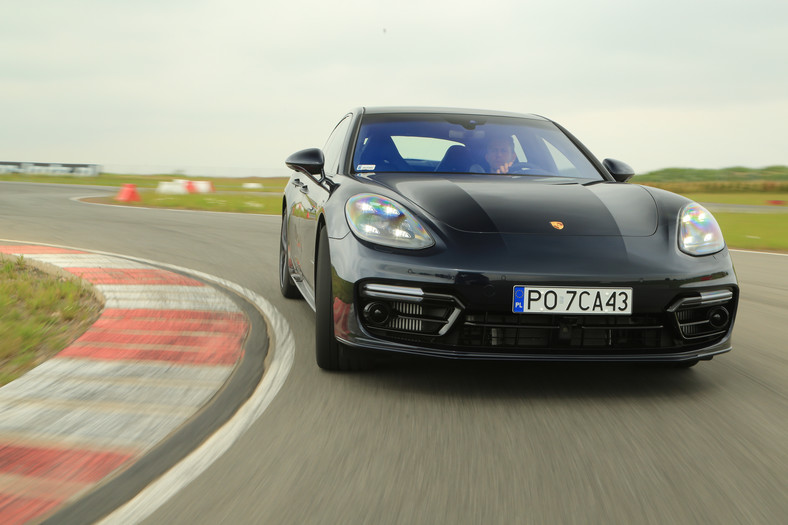 Porsche Panamera Turbo S E-Hybrid