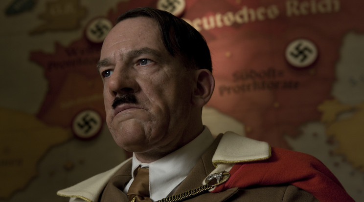 Hitlert Tarantino is szenvedő arccal ábárzolta a Becstelen Brigantyk című filmben. / Fotó:RAS archív