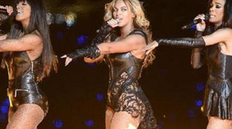 Ilyen showt csinált Beyoncé a Super Bowlon!