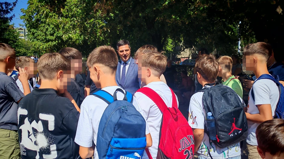 Gradonačelnik Niša Dragoslav Pavlović u OŠ 