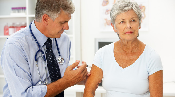 Az idősebb korosztálynak különösen ajánlott a védőoltás /Fotó: Shutterstock