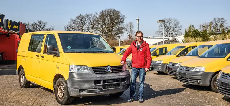 Możesz tanio kupić Volkswagena Busa, ale... będzie żółty. Czy to okazja?