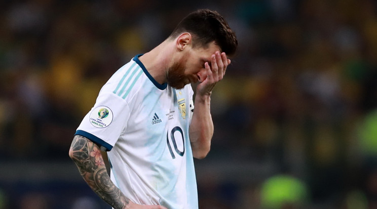 Lionel Messi hiába a világ egyik legjobb labdarúgója, az argentin válogatottal képtelen nagy tornát nyerni /Fotó: Getty Images
