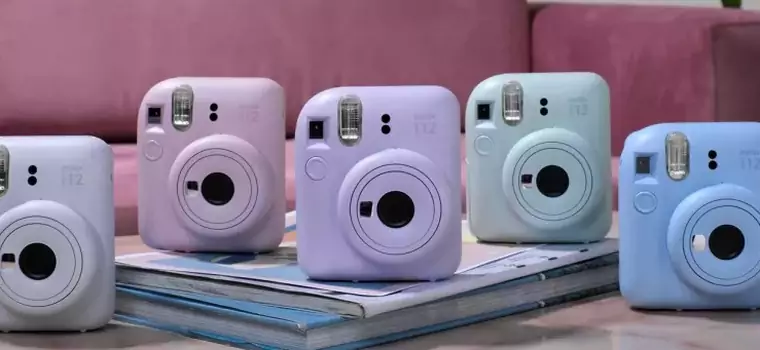 Fujifilm Instax Mini 12 to kolejna generacja popularnego aparatu natychmiastowego