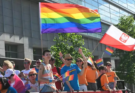 Rok 2022 przez tęczowe okulary. Sukcesy społeczności LGBT+ w Polsce i na świecie