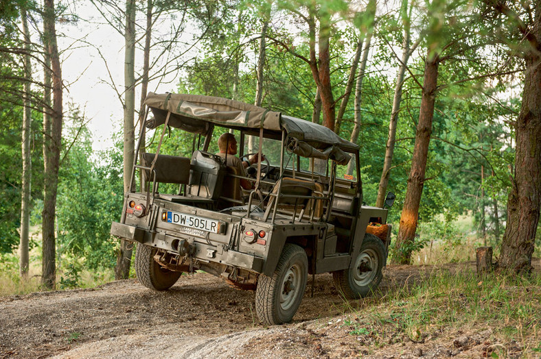 Land Rover Santana Militar - kopia lepsza od oryginału