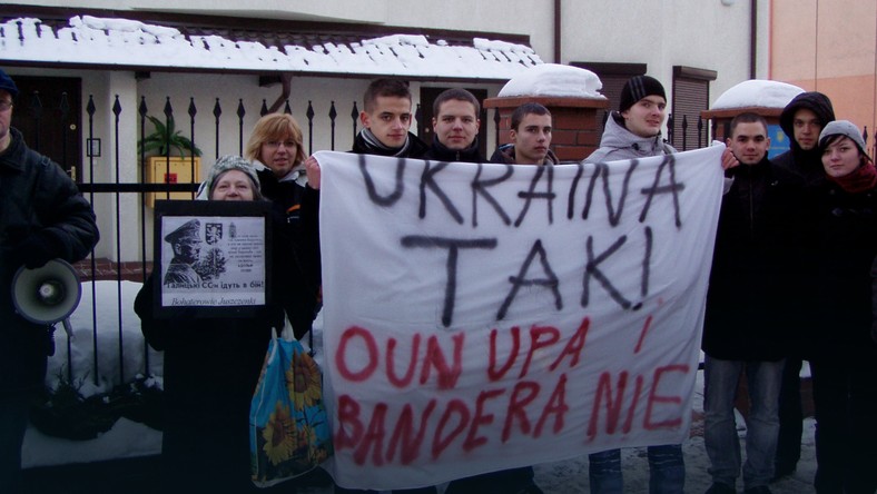 Protest przeciwko uznaniu Stepana Bandery bohaterem Ukrainy - Gdańsk, luty 2010 r., fot. Stowarzyszenie Kresowe
