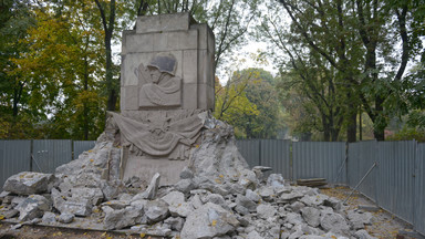 Przedstawiciel rosyjskiego MON: odnotowaliśmy 37 wykroczeń przeciwko pomnikom i grobom czerwonoarmistów w Polsce