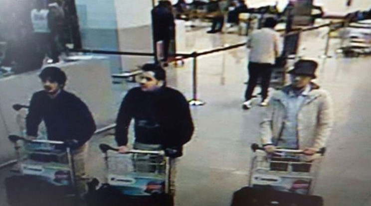 A brüsszeli repülőtérre érkező terroristákat utólag a szakemberek szúrták ki /Fotó: MTI