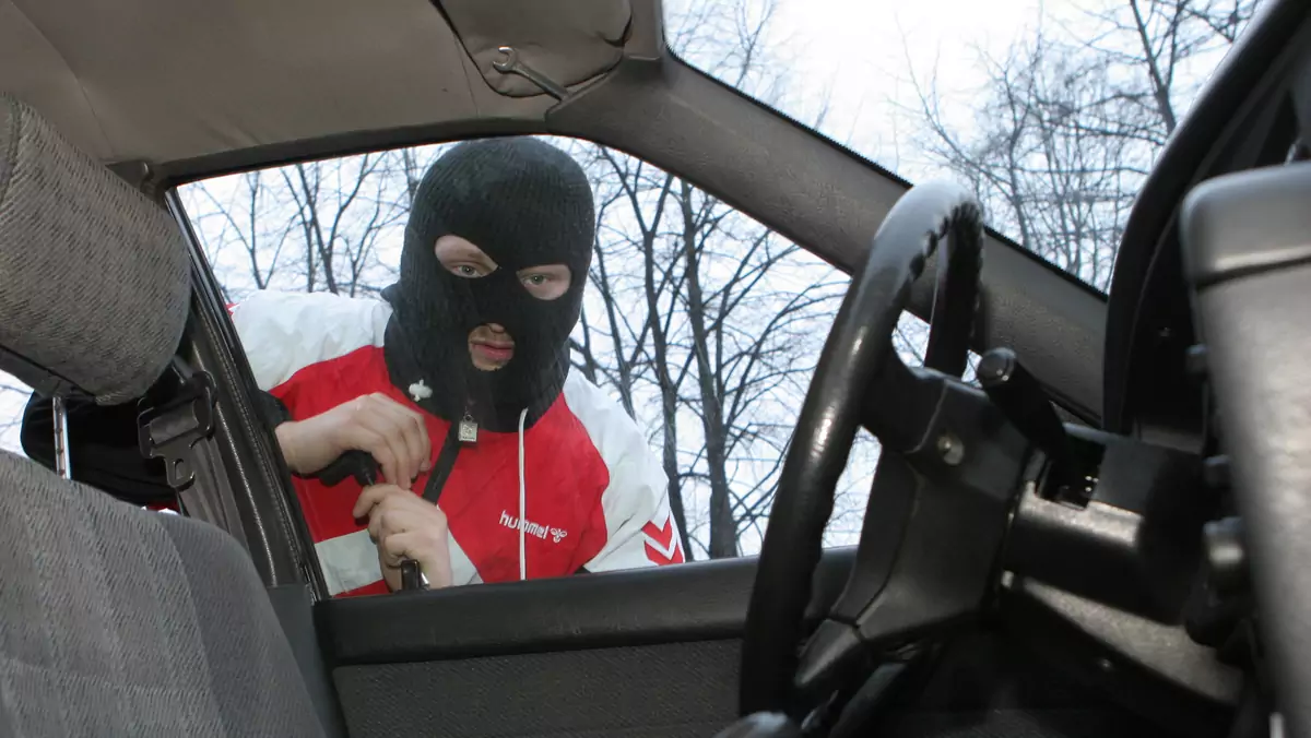 Jak chronić auto przed kradzieżą?