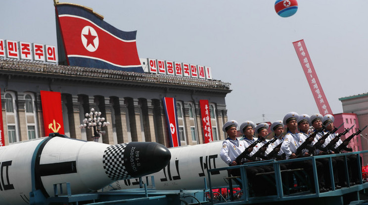Észak-koreai rakétaegység a hadgyakorlaton /Fotó:MTI