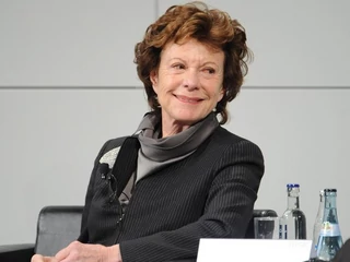 neelie kroes