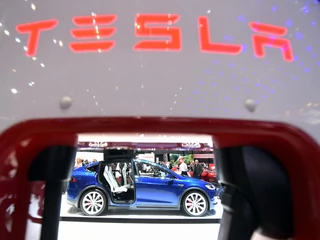 Tesla ogłosiła, że będzie sprzedawać sedana Model 3 po obniżonej cenie 35 tys. dol.