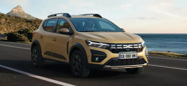 Dacia wprowadza zmiany w trzech modelach. Nowe wyposażenie podstawowe i odmieniony wygląd