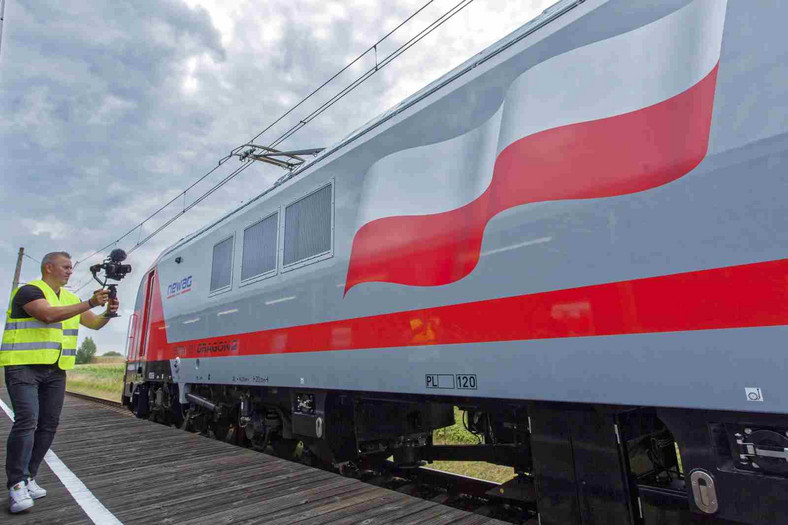 Nowy typ lokomotywy elektrycznej Newag - Dragon 2