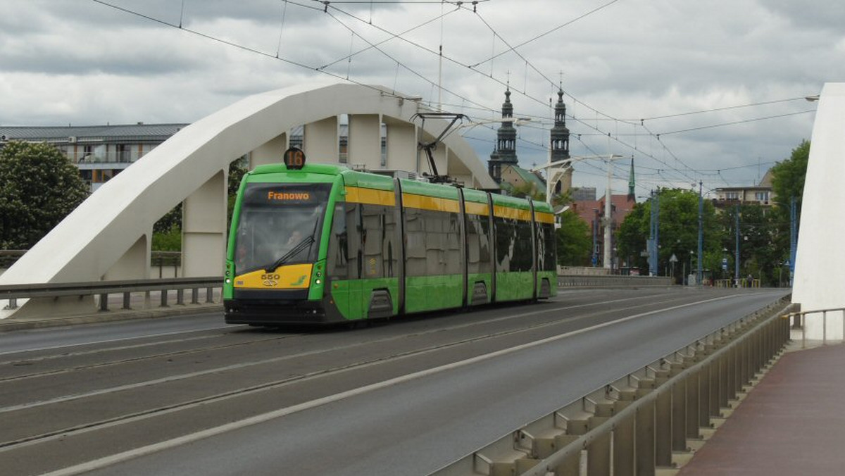 Uczestnicy trzech ważnych wydarzeń organizowanych w Poznaniu będą mogli bezpłatnie podróżować tramwajami i autobusami - zdecydowali miejscy radni.