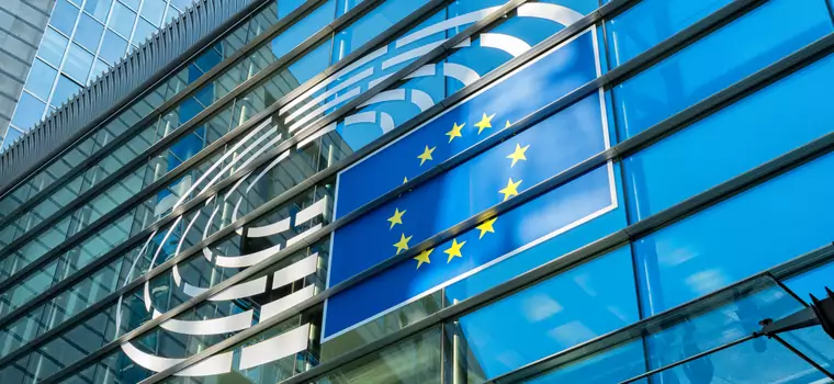 Unia Europejska wprowadzi podatek od cyfrowych usług. Chce skuteczniej ściągać pieniądze od gigantów IT