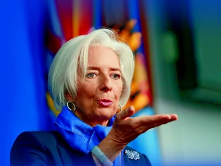 - Aktywność gospodarcza w strefie euro spowalnia. Nieuzasadniona agresja Rosji na Ukrainę stale ogranicza wzrost - mówi Christine Lagarde, prezes EBC.