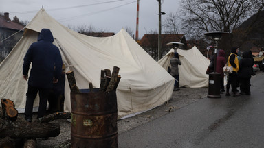 Rośnie napięcie w Kosowie. W akcji polscy żołnierze i policjanci