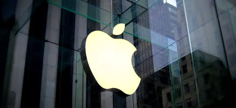 Apple uruchamia program wymiany etui z bateriami dla iPhone'ów