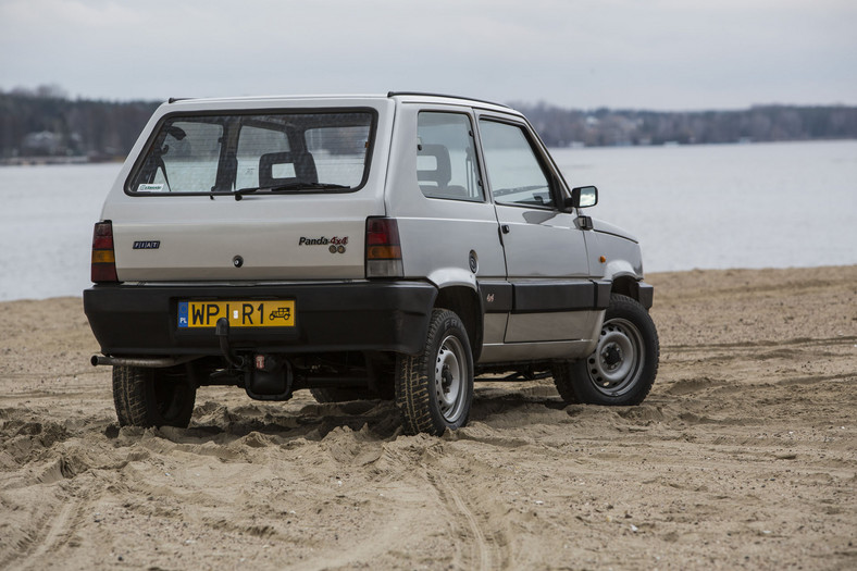 Fiat Panda 4x4 kontra Suzuki SJ 413