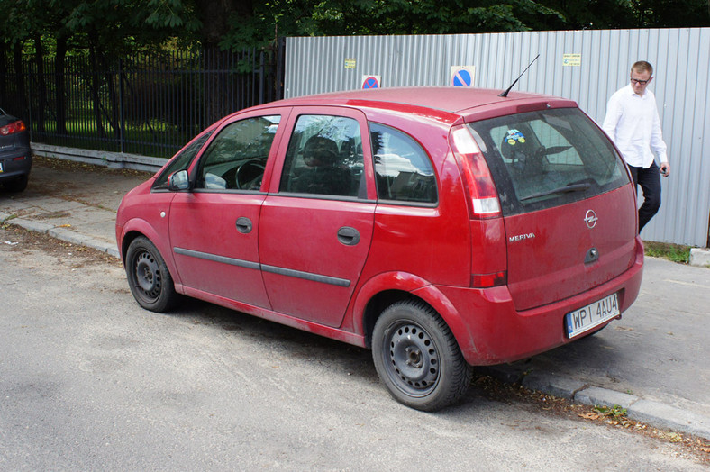 Czy auto było bite? Radzimy, jak sprawdzić stan nadwozia w używanym samochodzie?