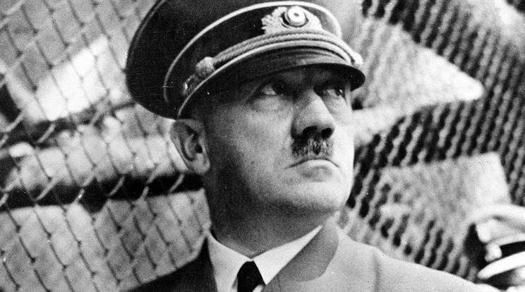 Az összeesküvés elmélet szerint Hitler a Holdon halt meg /Fotó: AFP