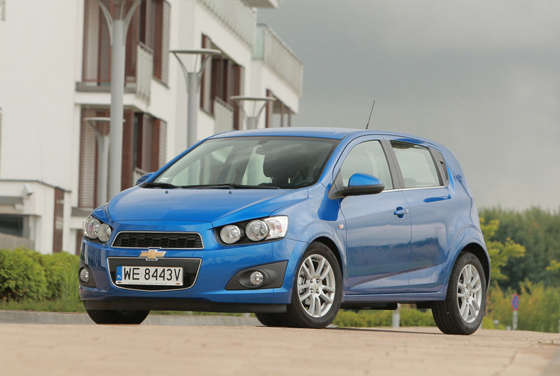 Chevrolet Aveo: czy warto kupić miejskiego Chevroleta