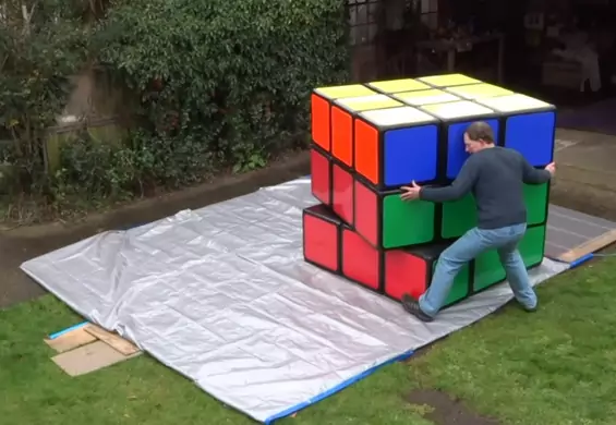 Największa Kostka Rubika na świecie? Waży 100 kg i jest 20.000 razy większa od oryginału!